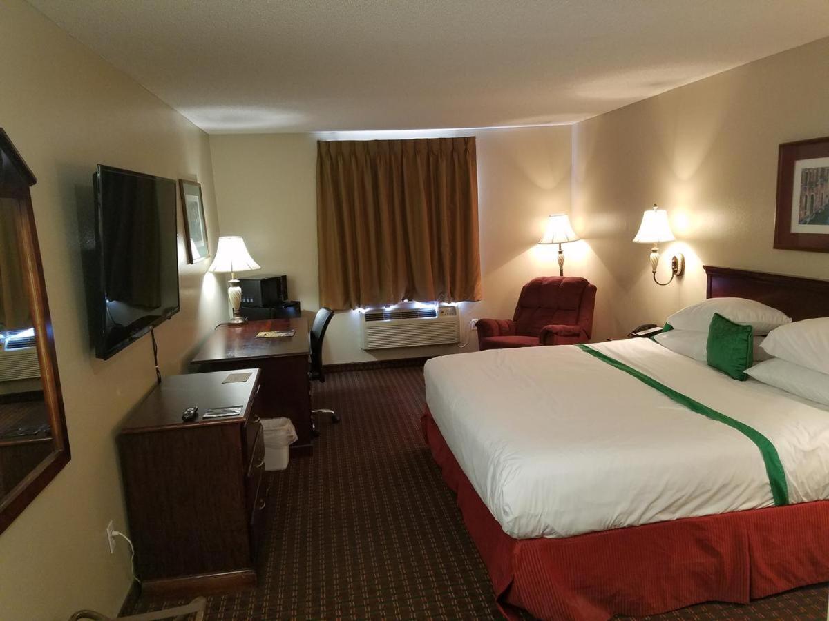 Rest Inn Fort Smith Εξωτερικό φωτογραφία